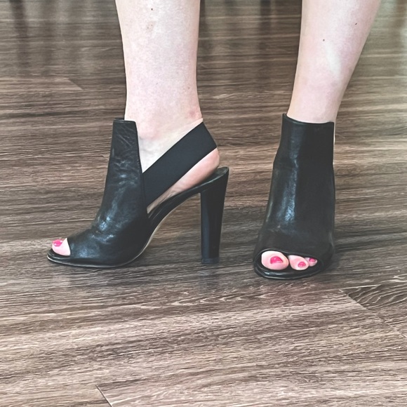 Stuart Weitzman open toed leather booties - size 5 - Picture 1 of 5